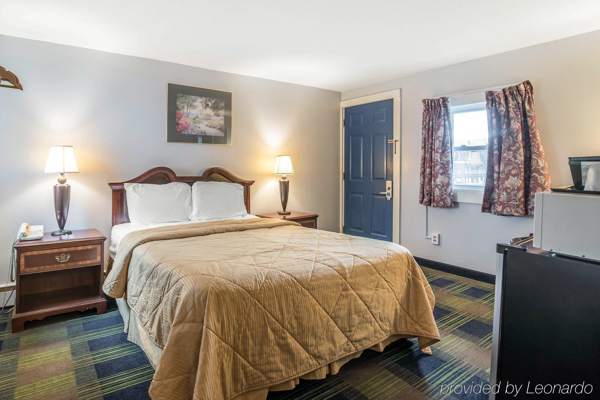 Royal Inn Claremont Экстерьер фото